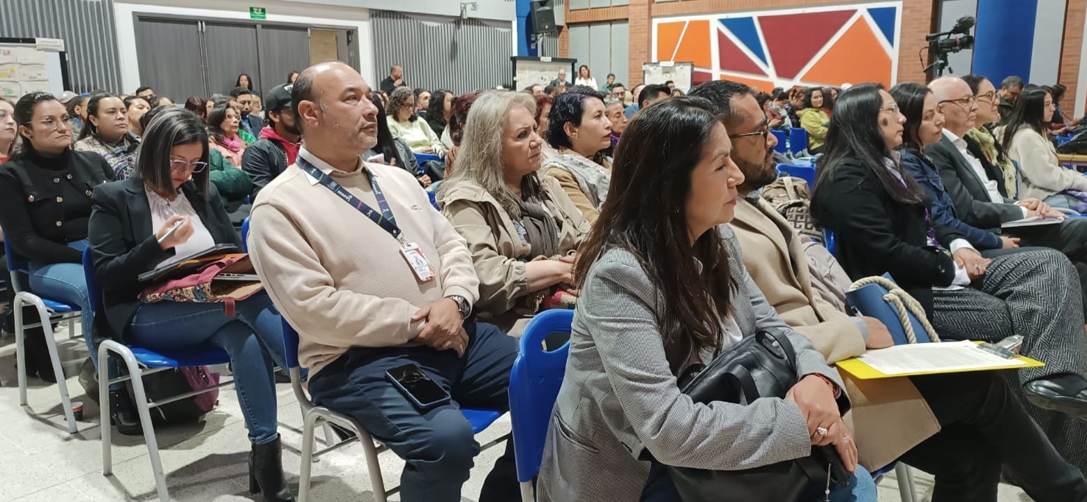 Foto de Profes en charla sobre sistematización